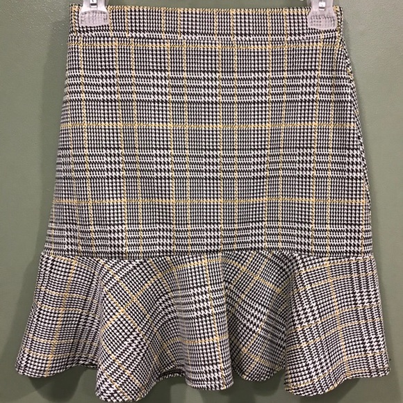 Cute Vintage Skirt! - Picture 2 of 2